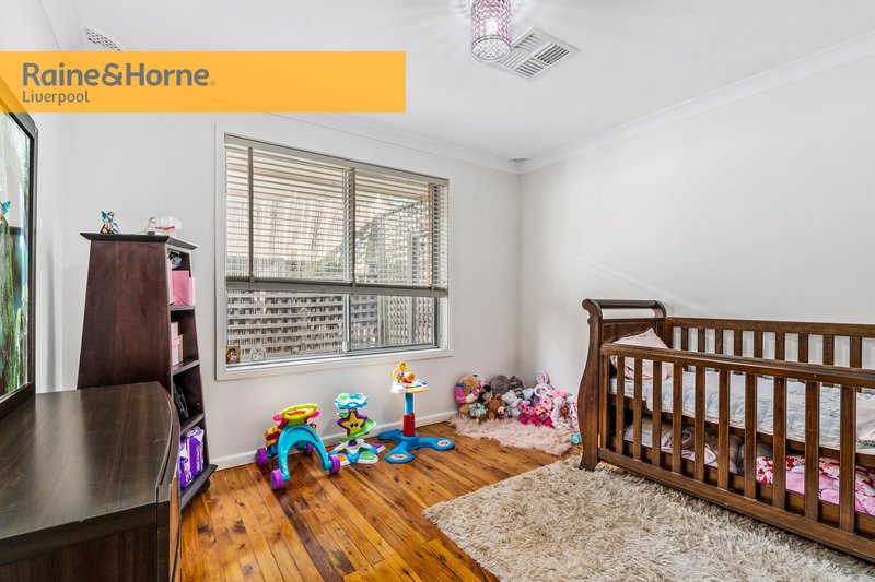 Photo - 28 Evergreen Avenue, Bradbury NSW 2560 - Image 10