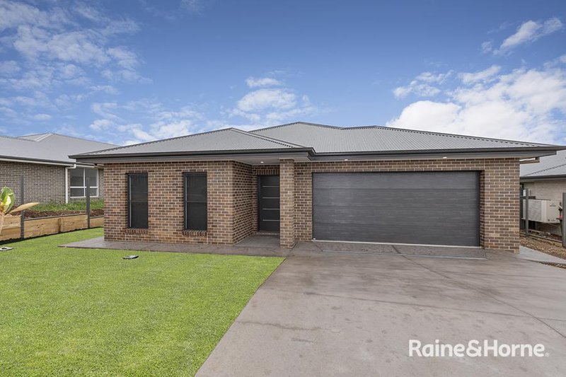 28 Evesham Circuit, Tamworth NSW 2340