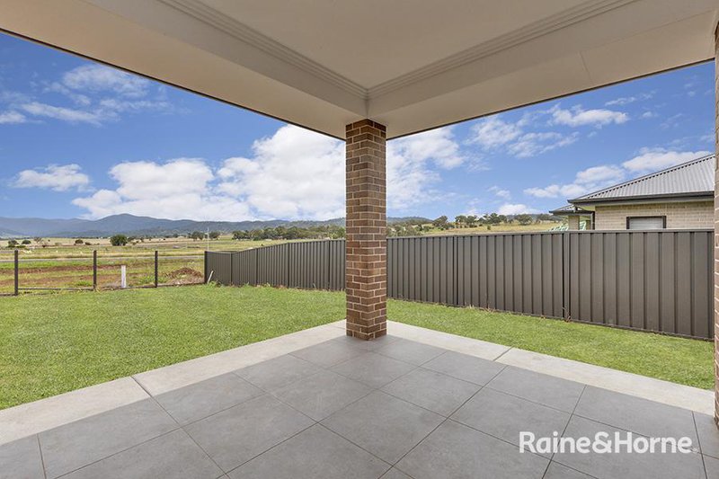 Photo - 28 Evesham Circuit, Tamworth NSW 2340 - Image 15