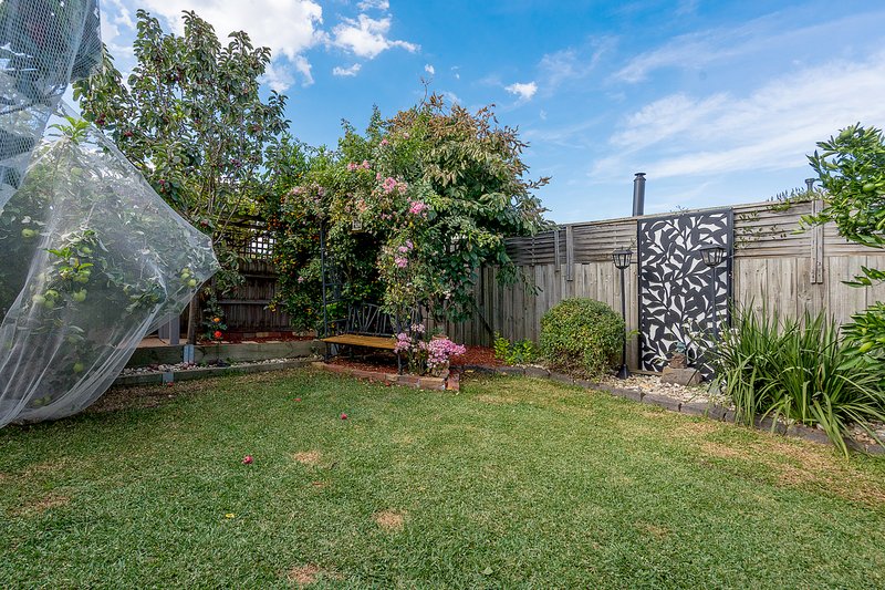 Photo - 28 Exmouth Road, Craigieburn VIC 3064 - Image 17