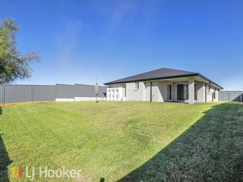 Photo - 28 Explorers Way, Westdale NSW 2340 - Image 11