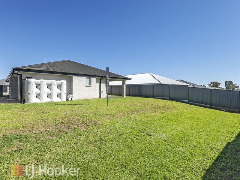 Photo - 28 Explorers Way, Westdale NSW 2340 - Image 12