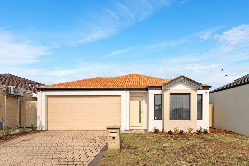 28 Fairlie Road, Canning Vale WA 6155