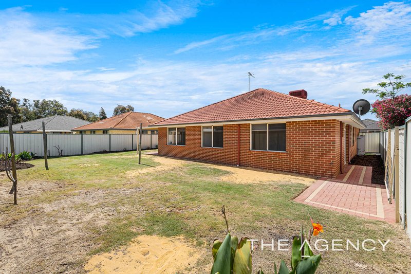 Photo - 28 Fallon Place, Seville Grove WA 6112 - Image 23