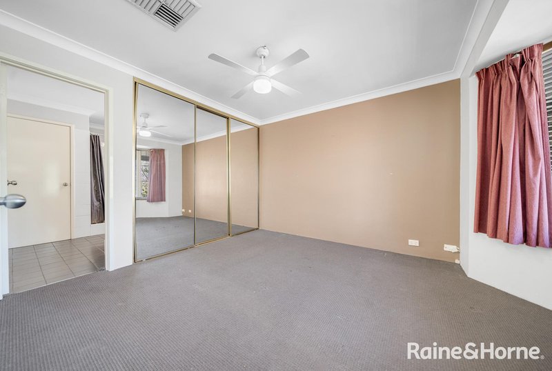 Photo - 28 Farnham Place, Gosnells WA 6110 - Image 15