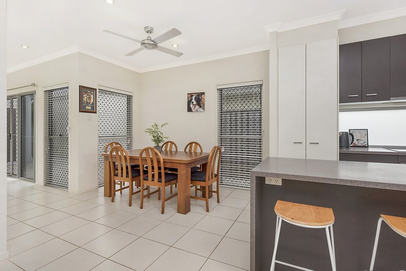 Photo - 28 Feathertop Circuit, Caloundra West QLD 4551 - Image 4