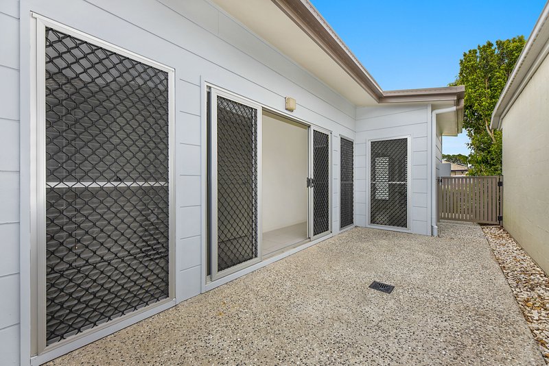 Photo - 28 Feathertop Circuit, Caloundra West QLD 4551 - Image 13