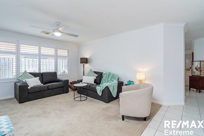 Photo - 28 Ferndale Corner, Mindarie WA 6030 - Image 4