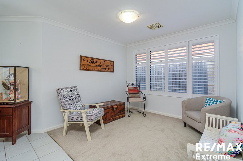 Photo - 28 Ferndale Corner, Mindarie WA 6030 - Image 12