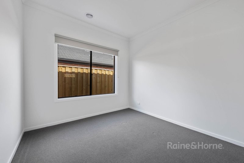 Photo - 28 Figwood Drive, Diggers Rest VIC 3427 - Image 10