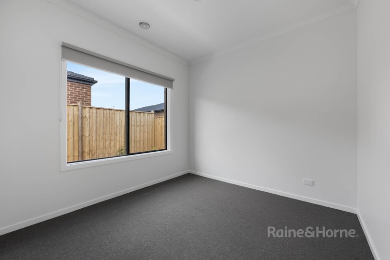 Photo - 28 Figwood Drive, Diggers Rest VIC 3427 - Image 12