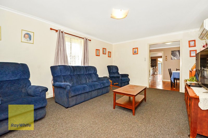 Photo - 28 Flemington Street, Orana WA 6330 - Image 3