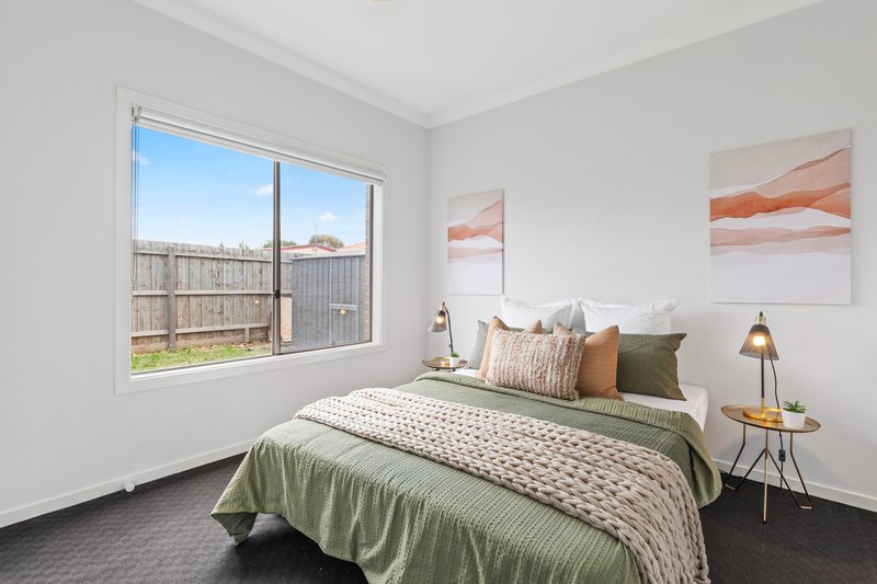 Photo - 28 Flinders Crescent, Wyndham Vale VIC 3024 - Image 14