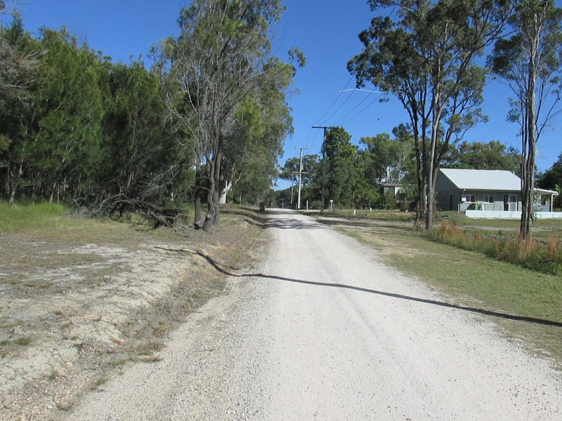 Photo - 28 Florence Street, Macleay Island QLD 4184 - Image 5