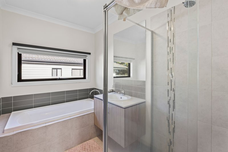 Photo - 28 Flourish Circuit, Greenvale VIC 3059 - Image 9