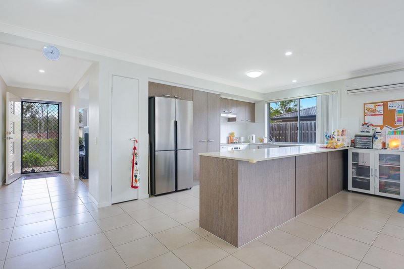 Photo - 28 Fodora Place, Burpengary East QLD 4505 - Image 2