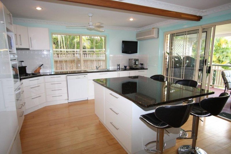 Photo - 28 Forbes Avenue, Frenchville QLD 4701 - Image 11