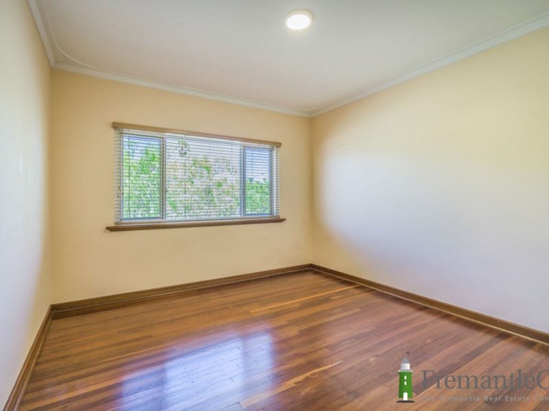 Photo - 28 Forrest Road, Hamilton Hill WA 6163 - Image 14