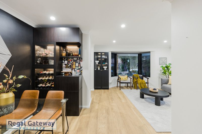 Photo - 28 Forster Place, Lake Coogee WA 6166 - Image 8