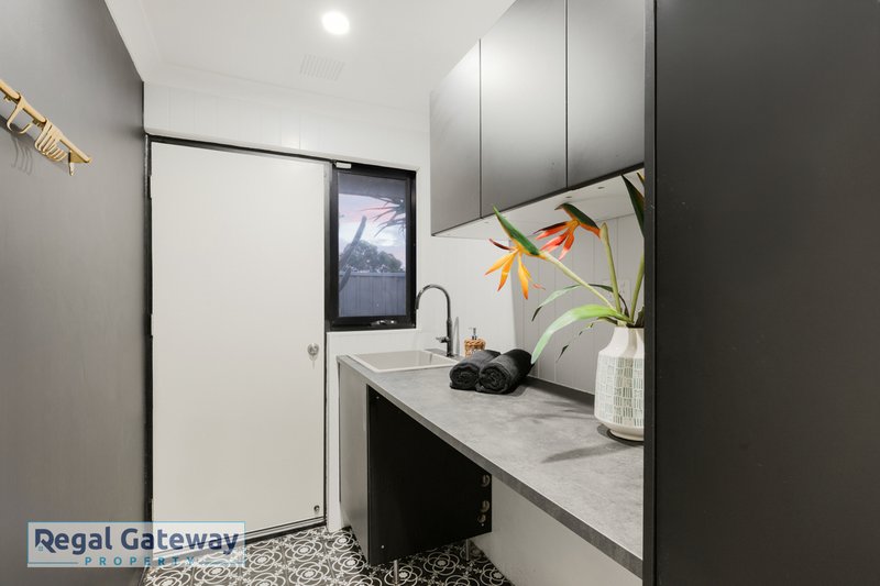 Photo - 28 Forster Place, Lake Coogee WA 6166 - Image 20