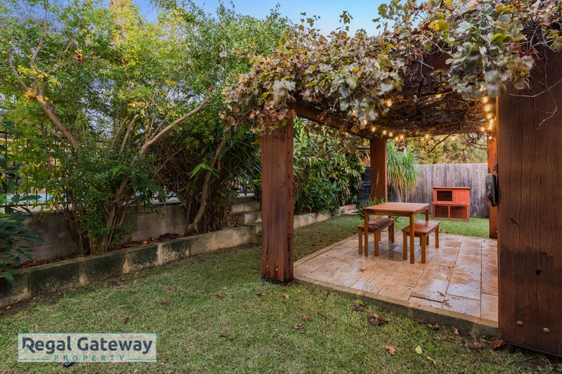 Photo - 28 Forster Place, Lake Coogee WA 6166 - Image 23