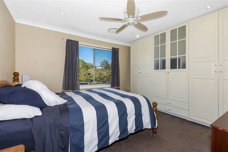 Photo - 28 Foveaux Crescent, Metford NSW 2323 - Image 7