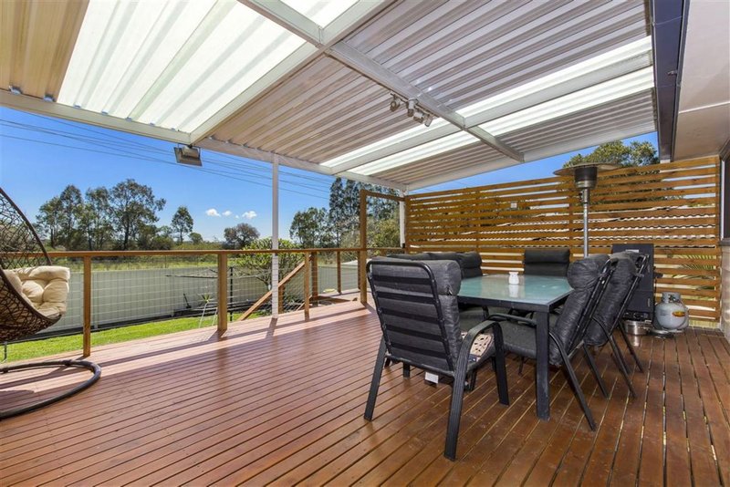 Photo - 28 Foveaux Crescent, Metford NSW 2323 - Image 9