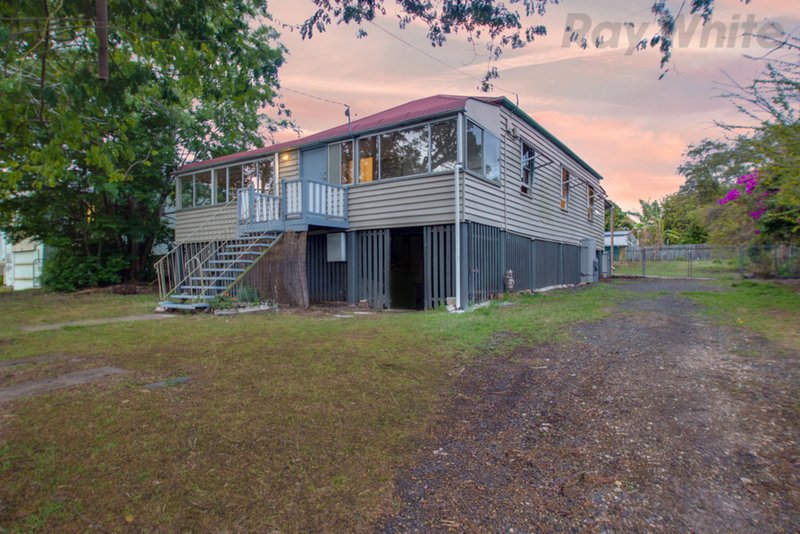 Photo - 28 Frederick Street, Newtown QLD 4305 - Image 2