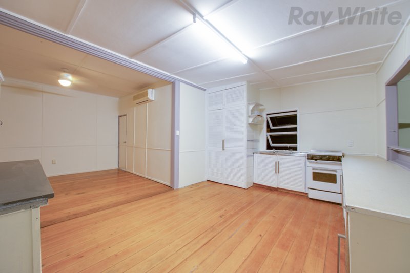 Photo - 28 Frederick Street, Newtown QLD 4305 - Image 6