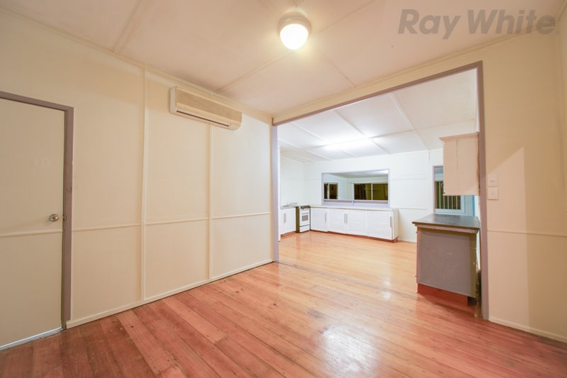 Photo - 28 Frederick Street, Newtown QLD 4305 - Image 7