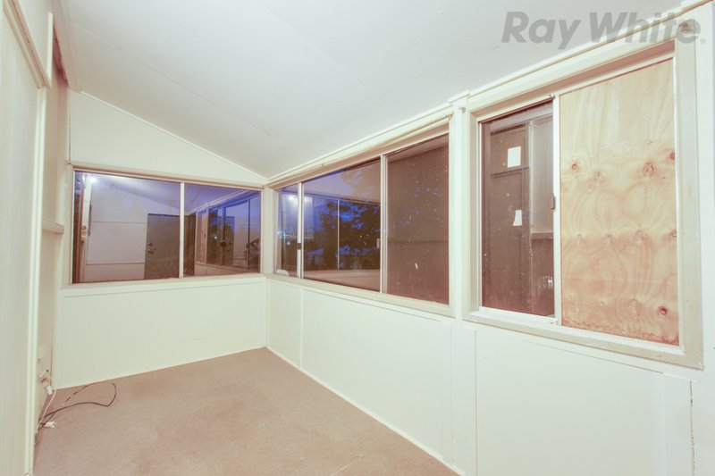 Photo - 28 Frederick Street, Newtown QLD 4305 - Image 10