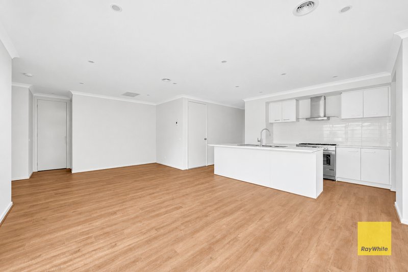 Photo - 28 Galium Road, Tarneit VIC 3029 - Image 5