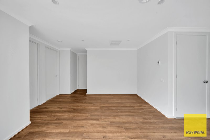 Photo - 28 Galium Road, Tarneit VIC 3029 - Image 7
