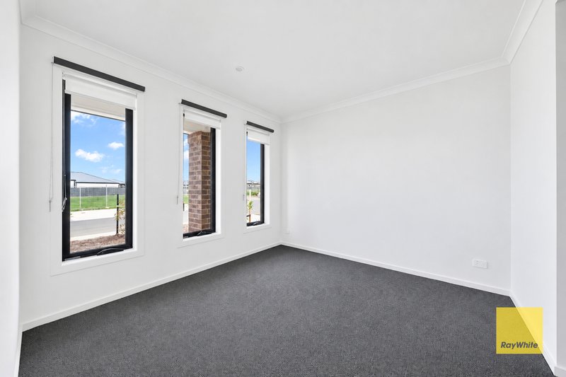 Photo - 28 Galium Road, Tarneit VIC 3029 - Image 8