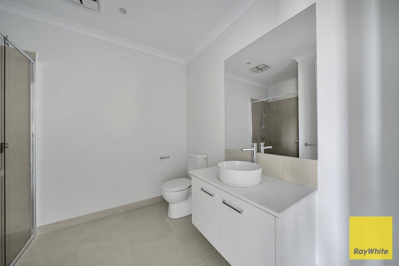 Photo - 28 Galium Road, Tarneit VIC 3029 - Image 9