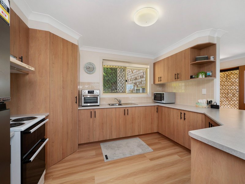 Photo - 2/8 Gallagher Drive, Lismore Heights NSW 2480 - Image 8