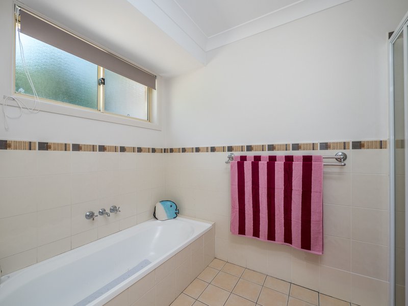 Photo - 2/8 Gallagher Drive, Lismore Heights NSW 2480 - Image 13