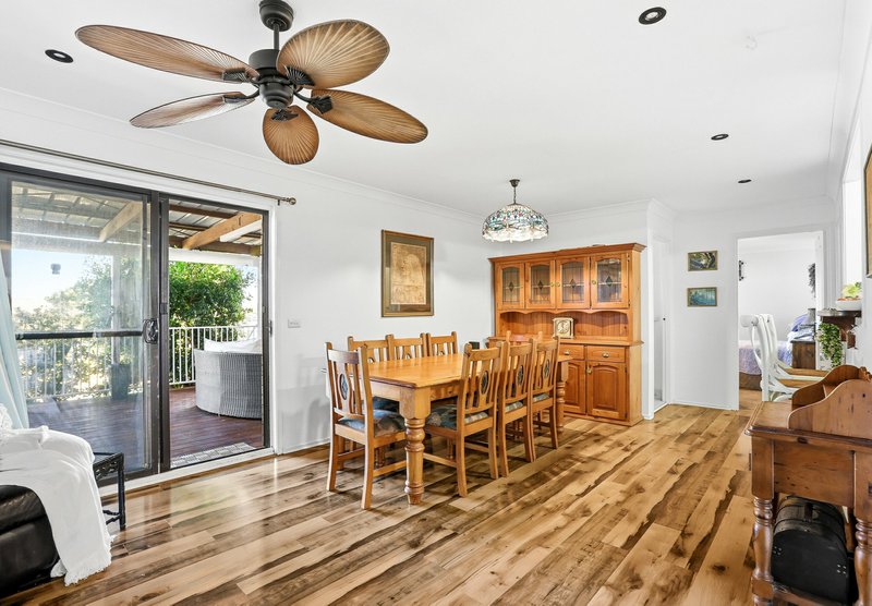 Photo - 28 Gandell Crescent, South Penrith NSW 2750 - Image 4