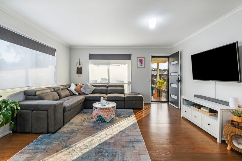 Photo - 28 Garbala Drive, Strathpine QLD 4500 - Image 6