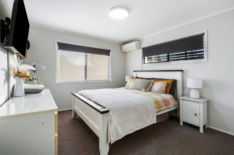 Photo - 28 Garbala Drive, Strathpine QLD 4500 - Image 14