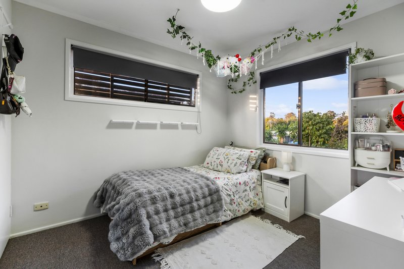 Photo - 28 Garbala Drive, Strathpine QLD 4500 - Image 17