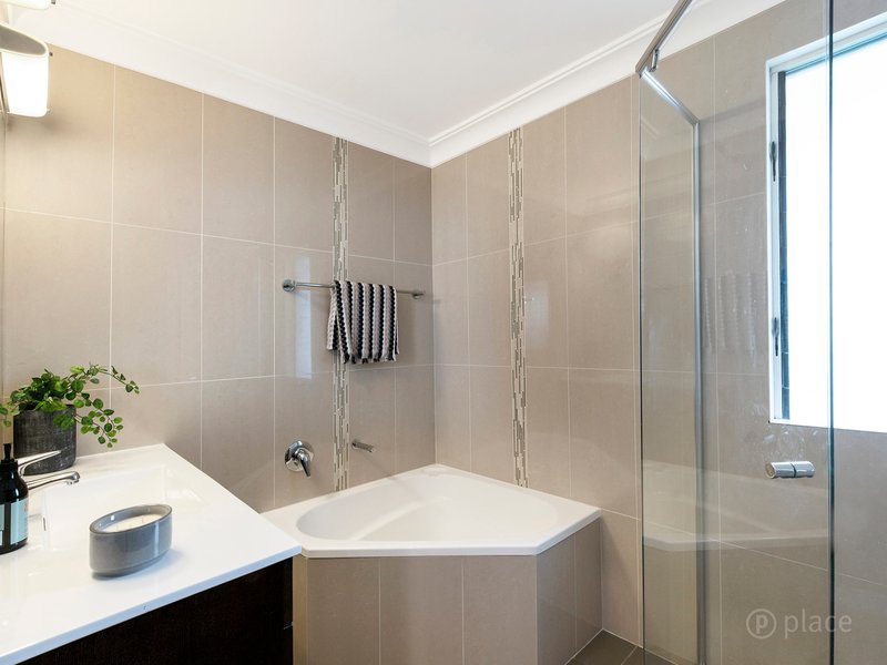 Photo - 28 Gareel Street, Jindalee QLD 4074 - Image 13