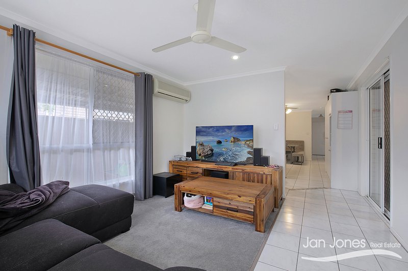 Photo - 28 Garney St , Redcliffe QLD 4020 - Image 2