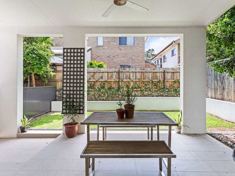 Photo - 2/8 Gary Street, Morningside QLD 4170 - Image 7