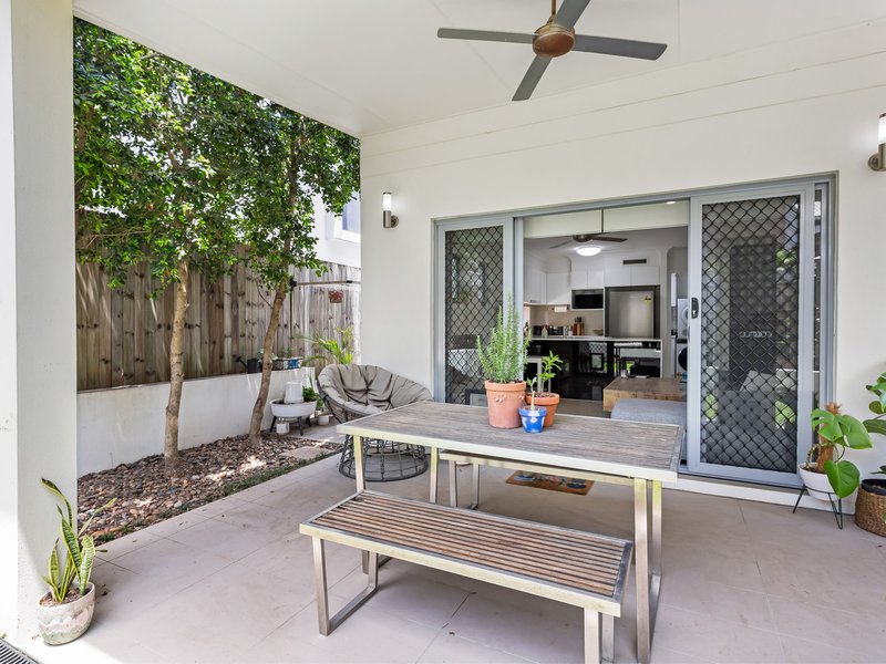 Photo - 2/8 Gary Street, Morningside QLD 4170 - Image 8