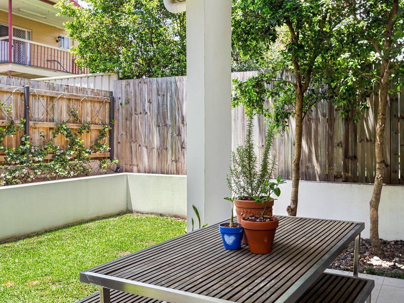 Photo - 2/8 Gary Street, Morningside QLD 4170 - Image 10