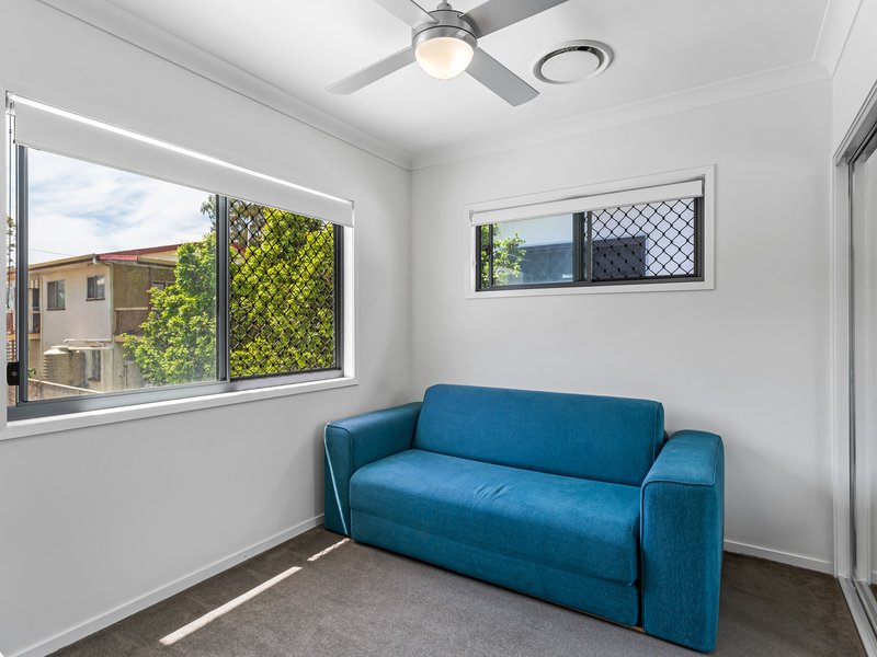 Photo - 2/8 Gary Street, Morningside QLD 4170 - Image 15