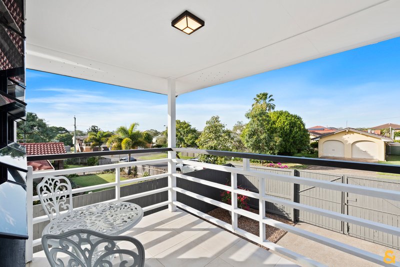 Photo - 28 Gateway Street, Wynnum West QLD 4178 - Image 6