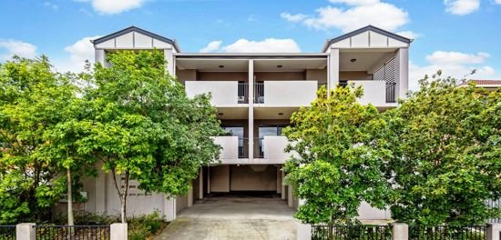 Photo - 2/8 Gellibrand Street, Clayfield QLD 4011 - Image 6