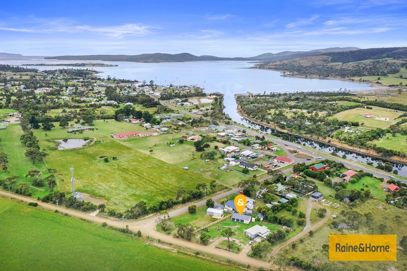 Photo - 28 Gellibrand Street, Dunalley TAS 7177 - Image 2